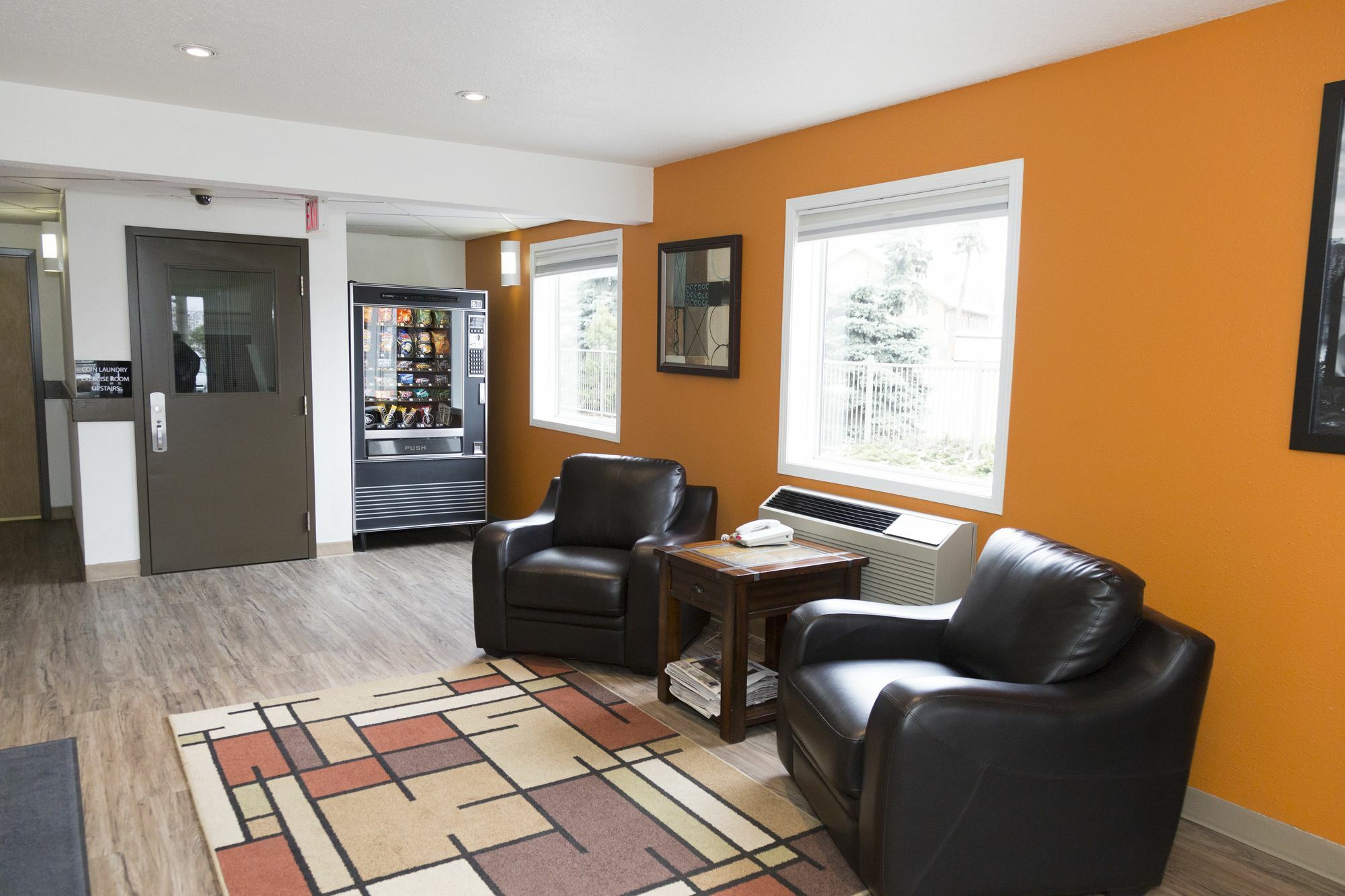 Super 8 By Wyndham Strathmore Exterior photo